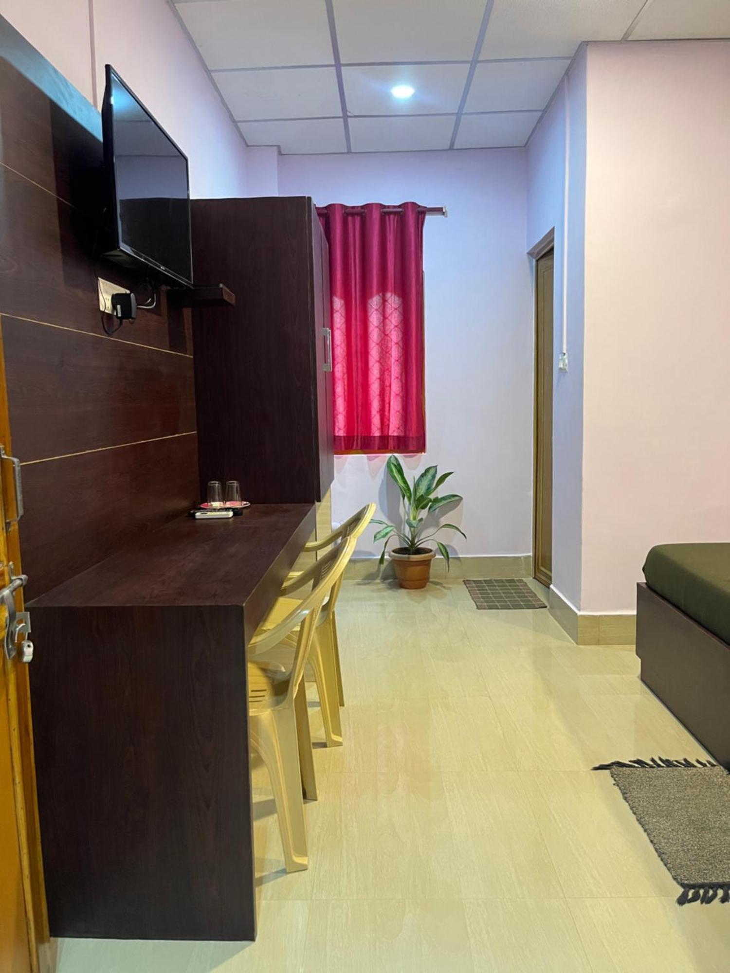 Purnima Residency Hotel Lakshmanpur Exterior foto